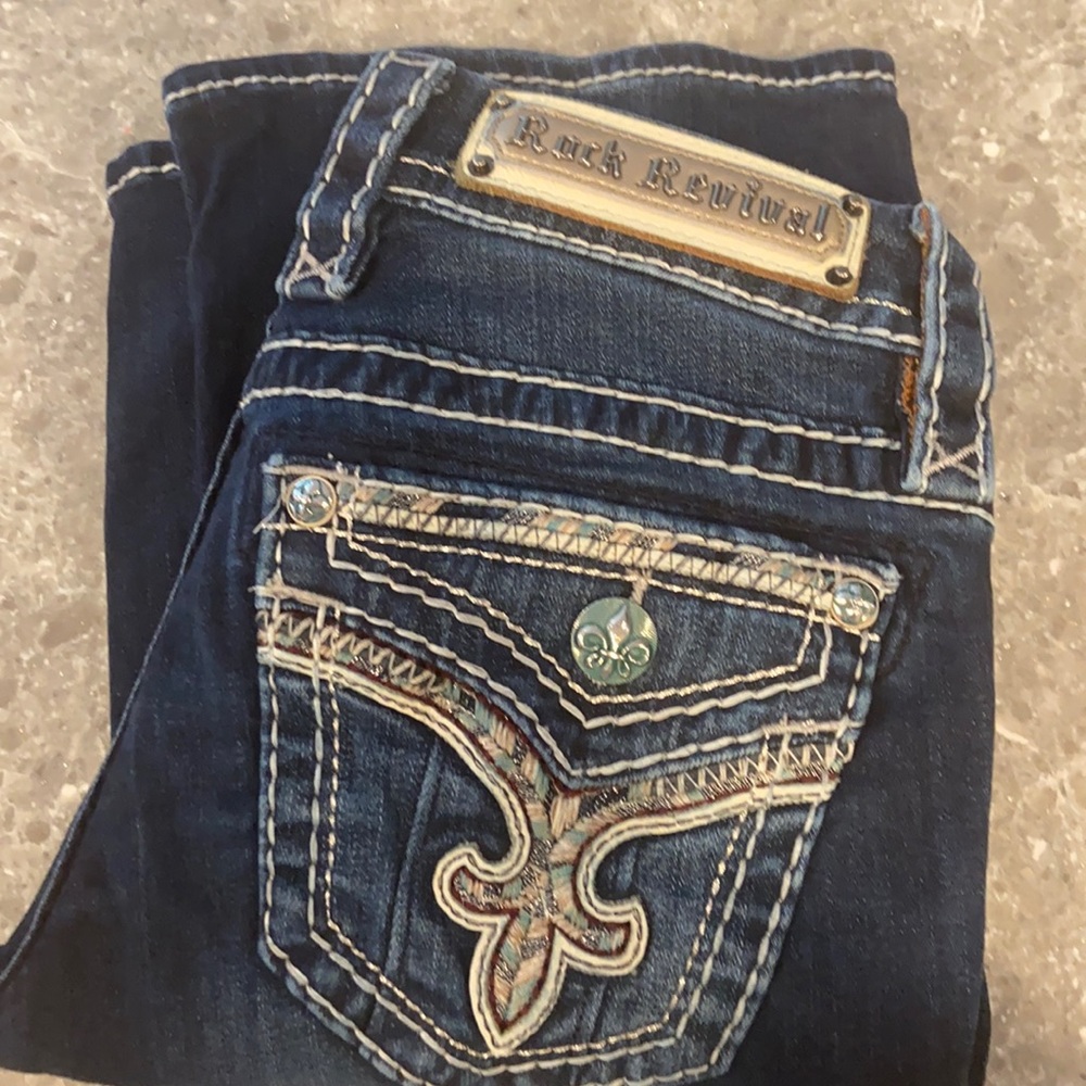 Rock revival size 25 like new only worn once